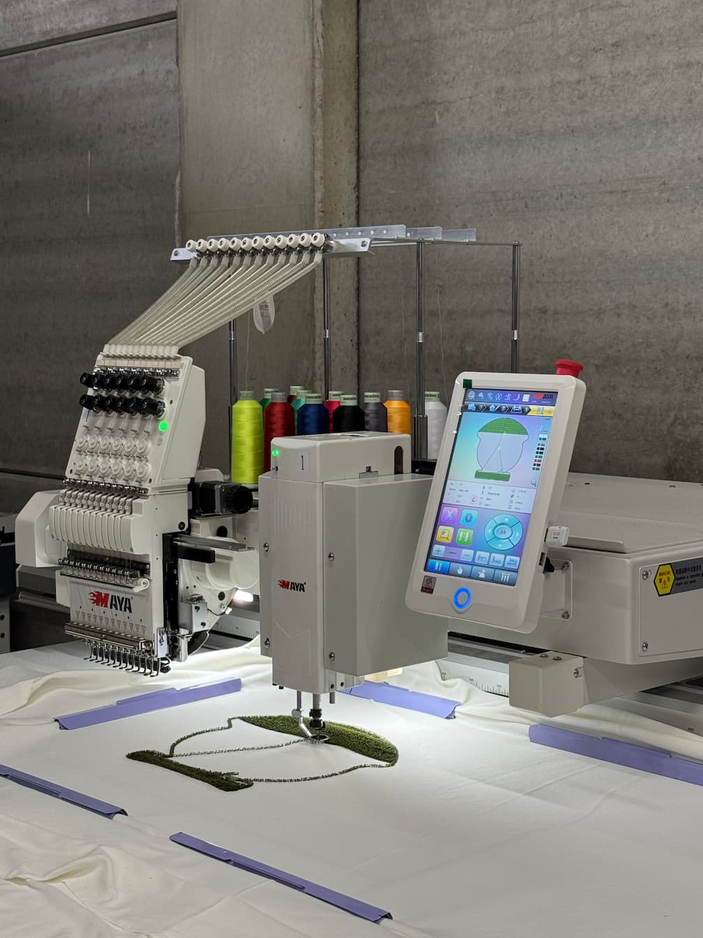 Máquina de bordar + chenille mixta MCL - 61201 2 Máquina de bordar + chenille mixta MCL - 61201 - Imagen 2