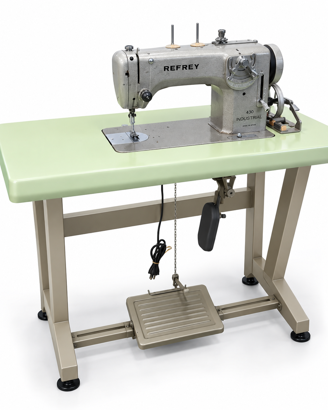 Refrey 430 Industrial – Máquina de coser 2 refrey 430 industrial - reacondicionada